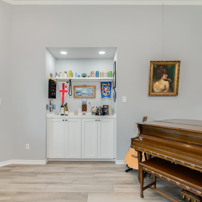crown molding college station